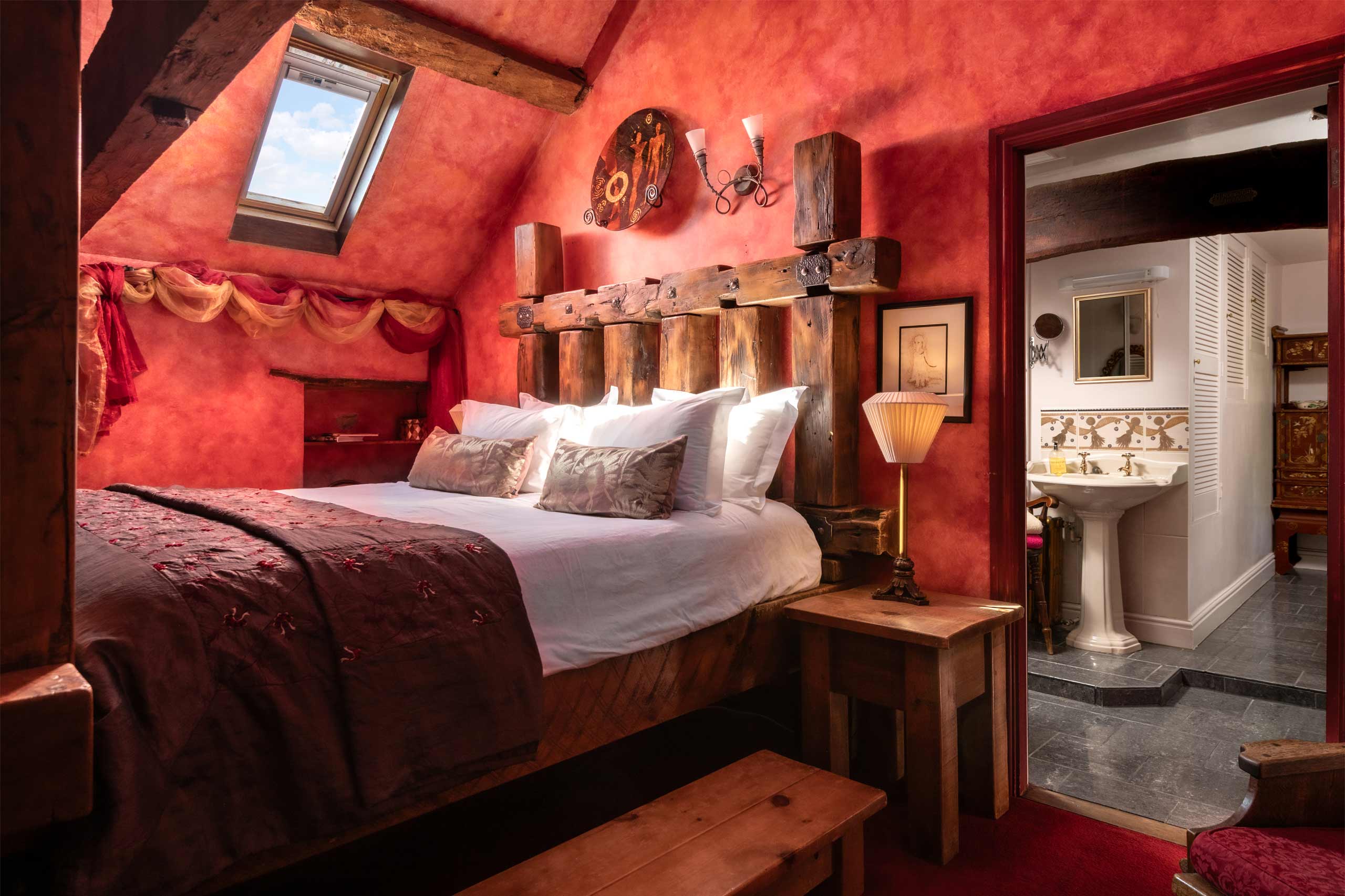 Peak District Private Spa - Hay Loft bed