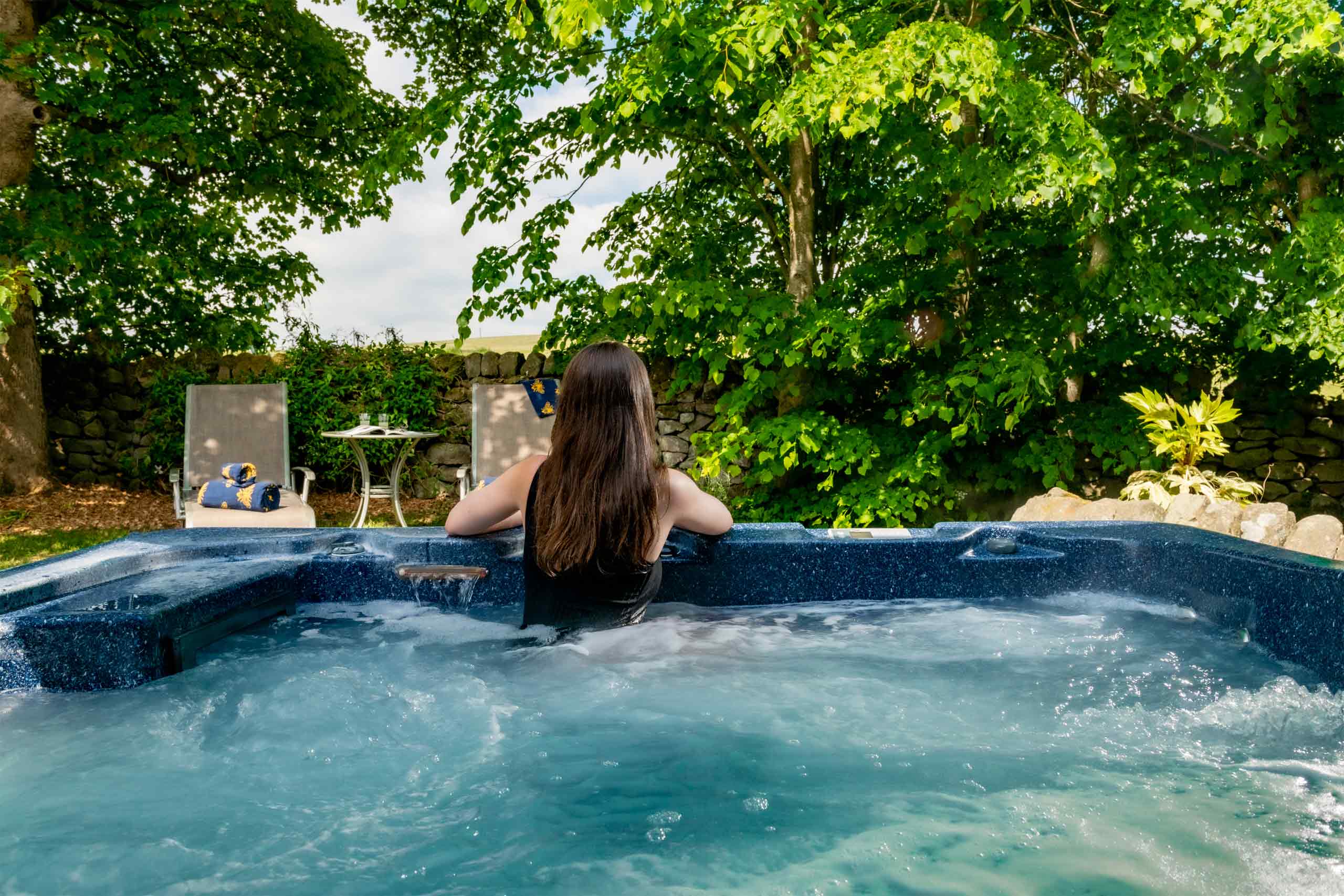 Peak District Private Spa - Hay Loft Hot Tub