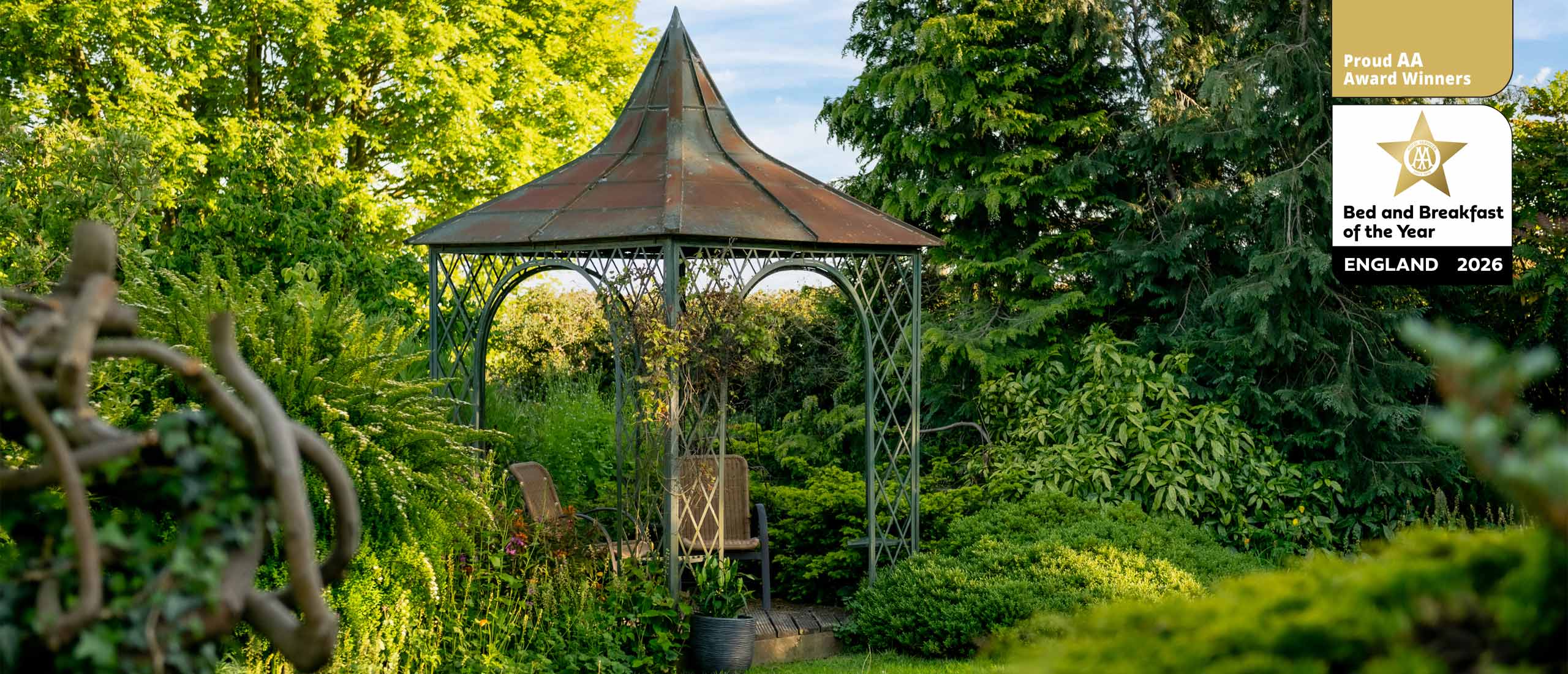 Garden-Arbour-AA-Award Gardens at Dannah Farm Luxury Derbyshire B&B